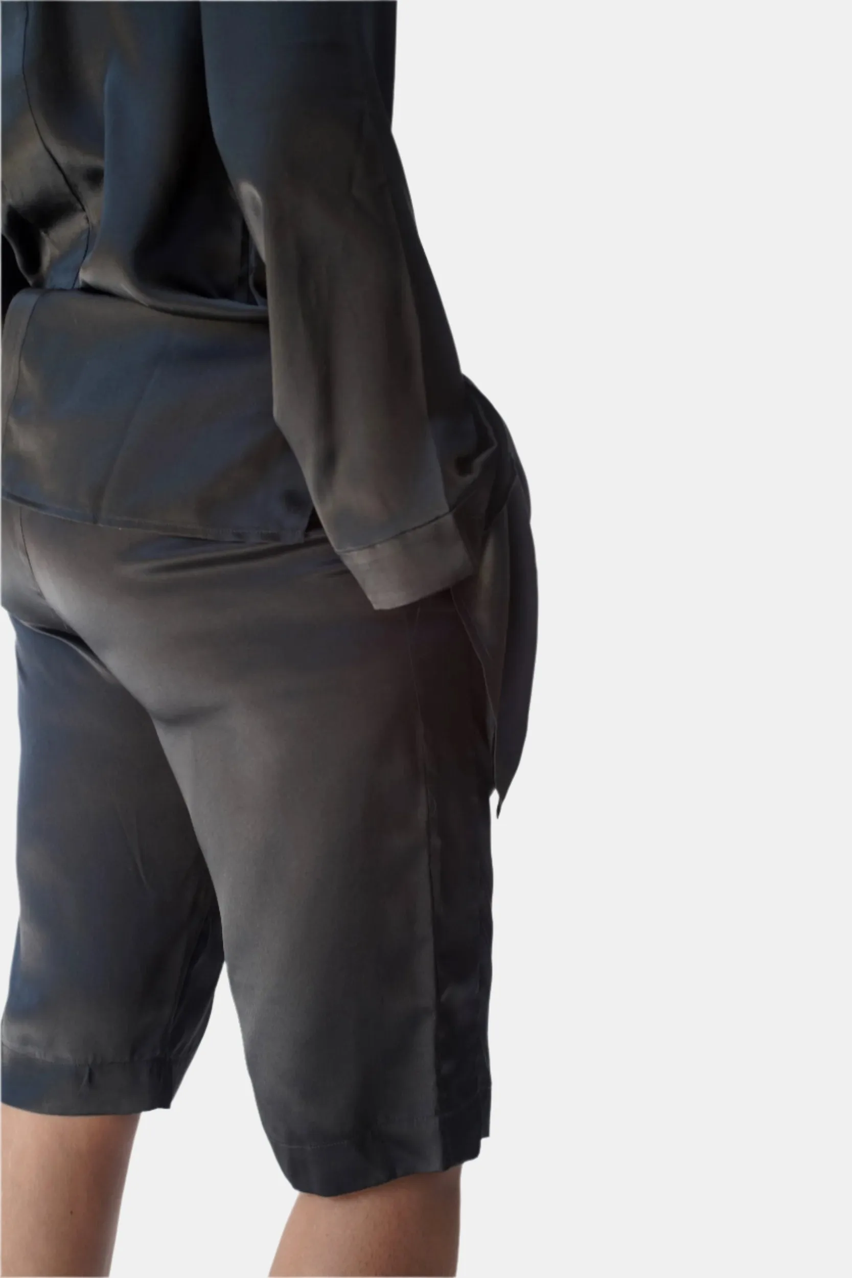 lola silk tuxedo bermuda short in noire sold by Je Mérite product image thumbnail 3