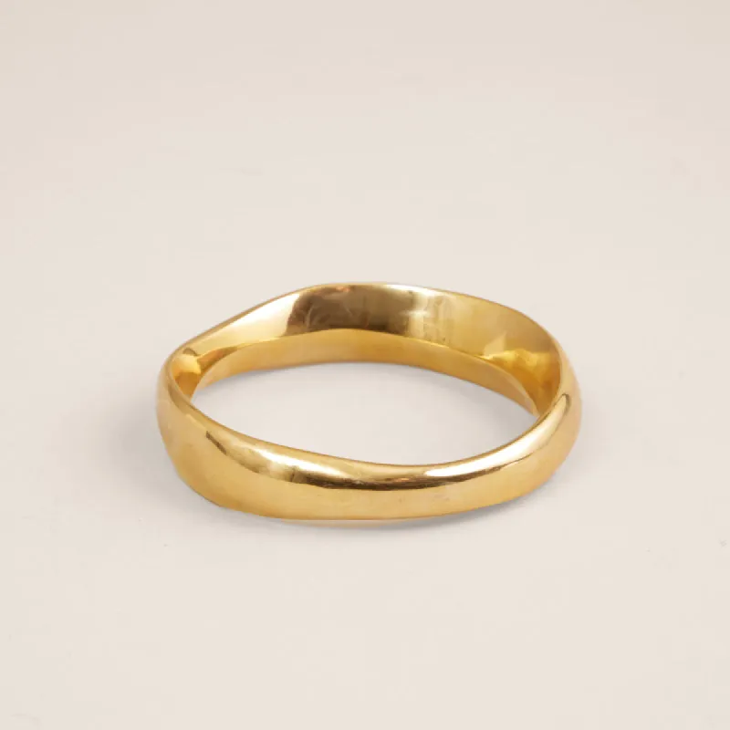 Chunky Enso Circle Bracelet sold by Parker Thatch