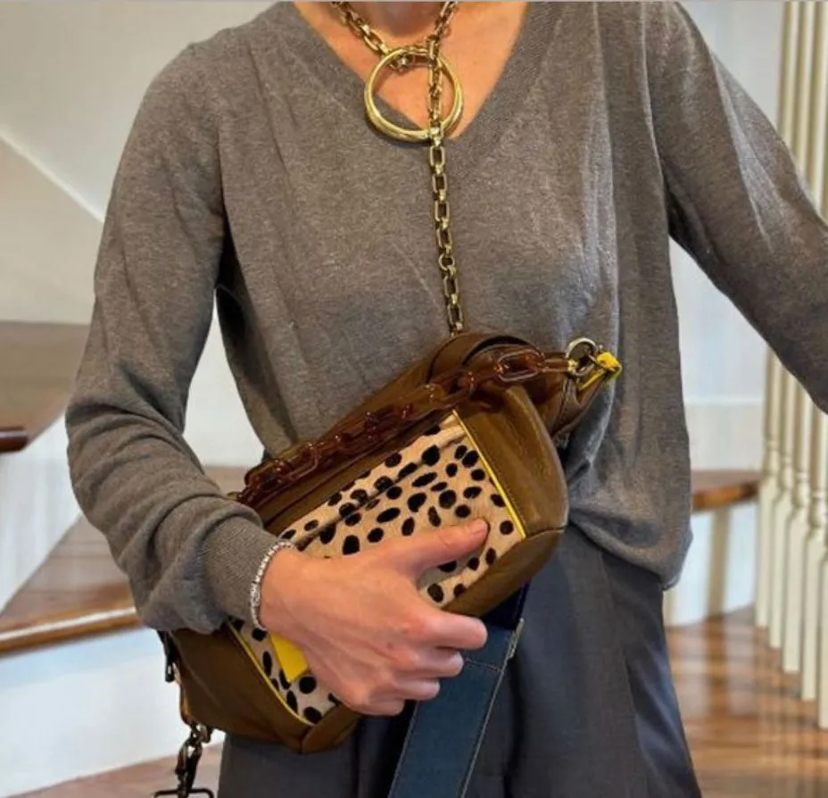 Enso Circle Charm sold by Parker Thatch product image thumbnail 2