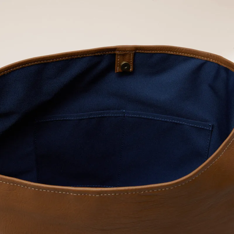 Medium Jane - Slouch Bag - Leather Luggage sold by Parker Thatch product image thumbnail 4