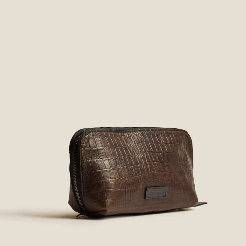 Keeper Clutch - Leather Chocolate Gator made by Parker Thatch
