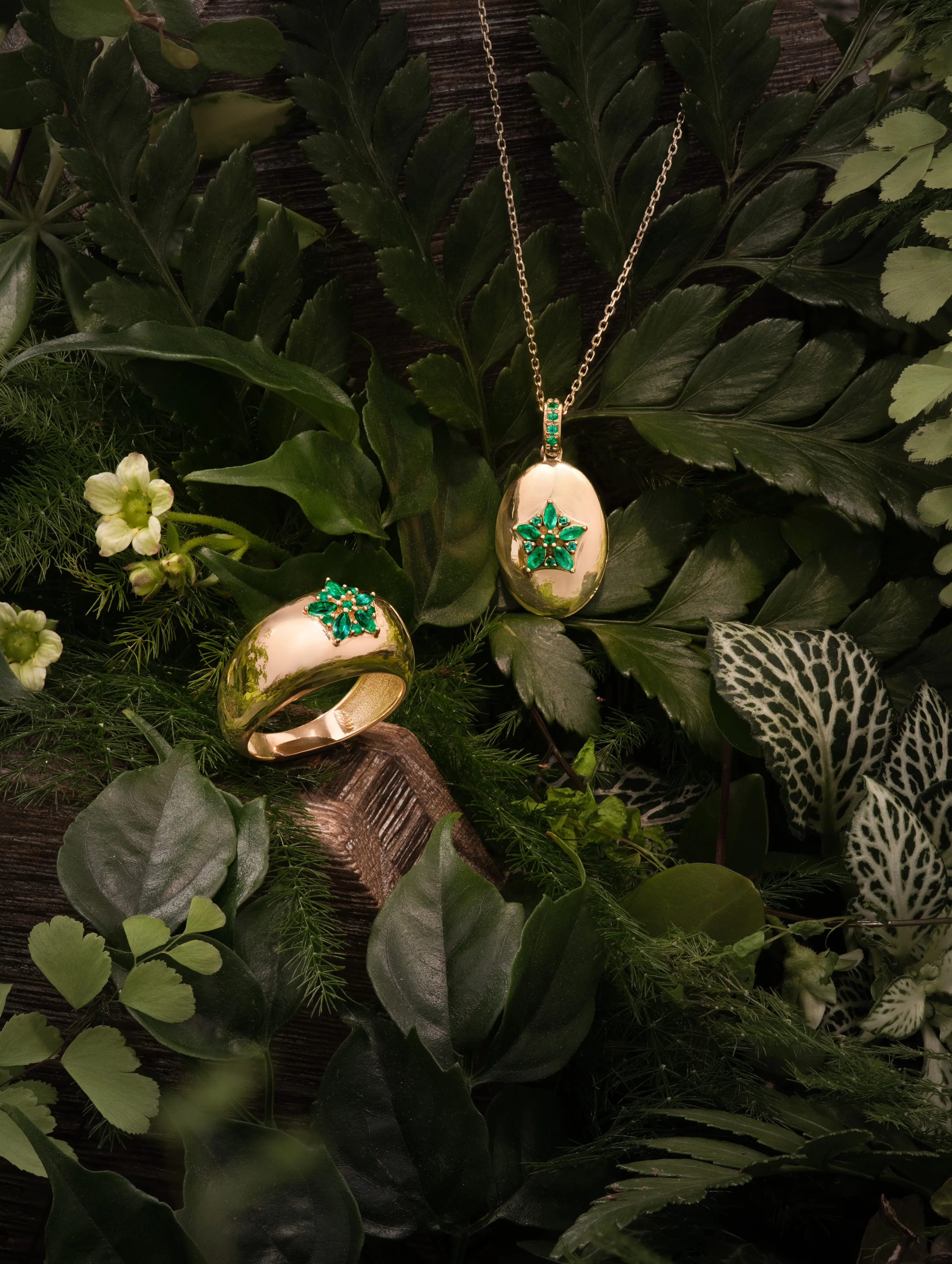 Fleur Necklace Emeralds sold by The Jewelry Edit product image thumbnail 3