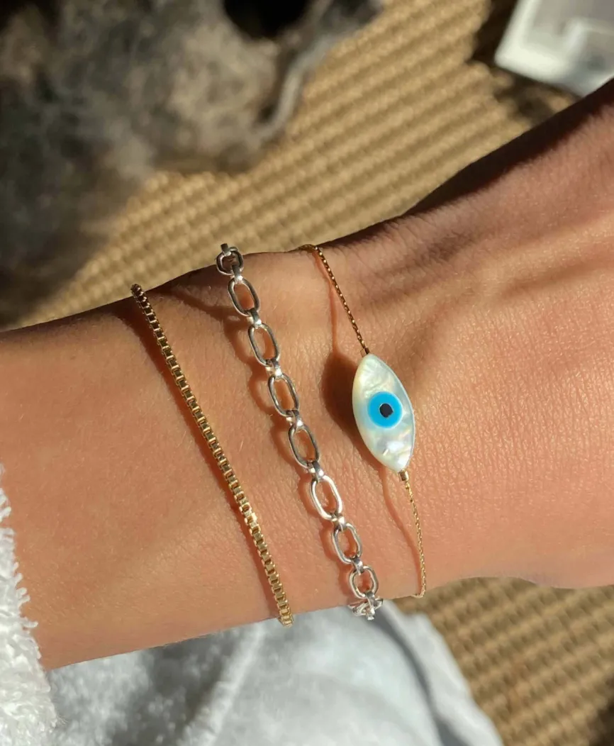 Izu Evil Eye Bracelet sold by The Jewelry Edit product image thumbnail 3