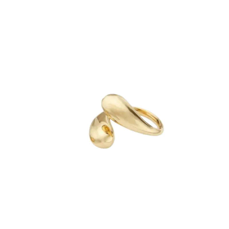 Twisted Dash Ring sold by The Jewelry Edit