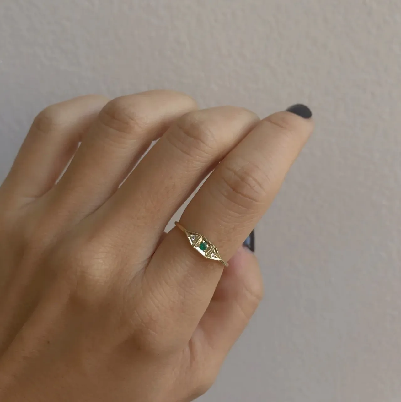 Mini Point Deco Ring Emerald sold by The Jewelry Edit product image thumbnail 3