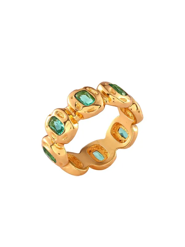 Gia Ring Emerald made by The Jewelry Edit