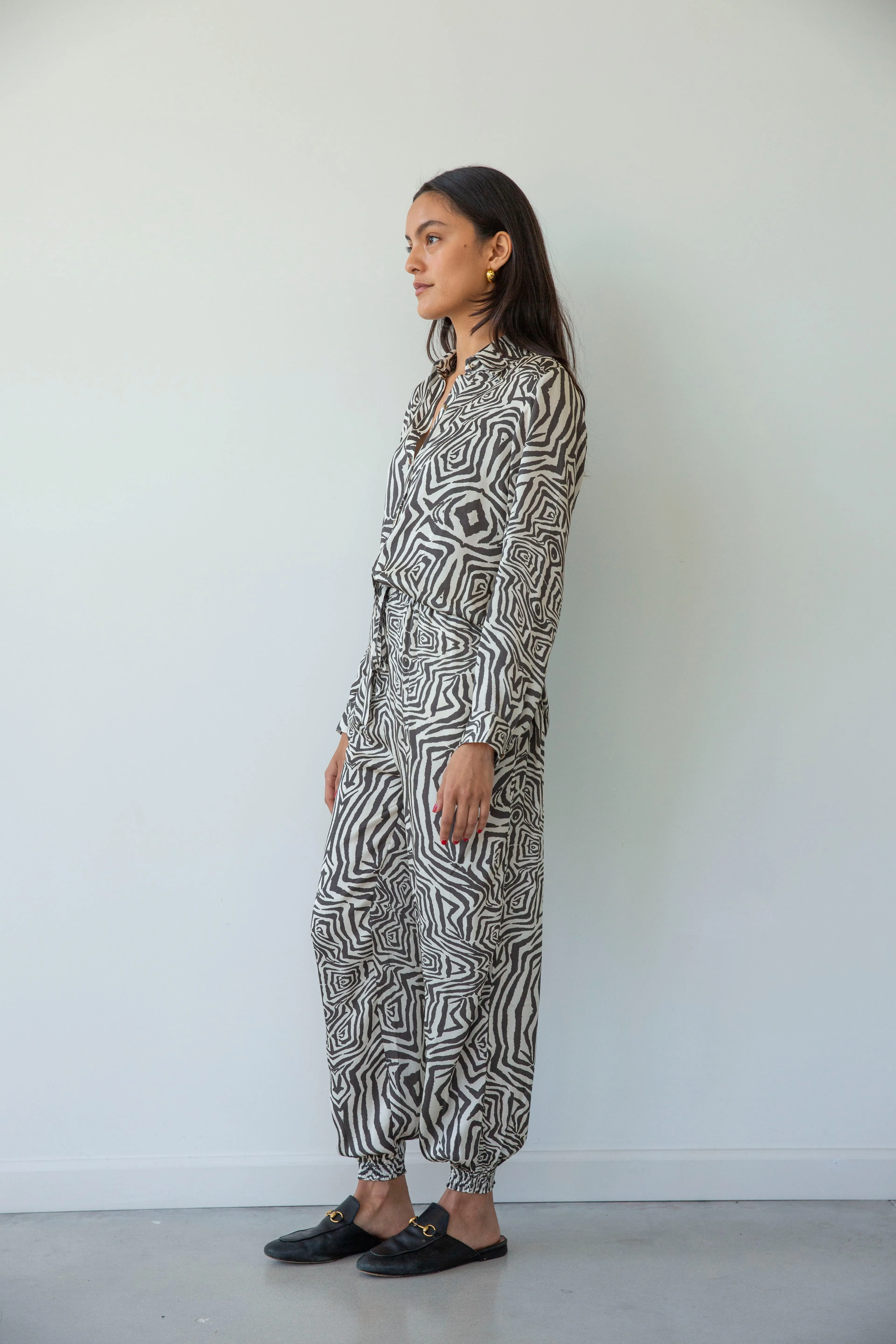 Carmen Shirt Zebra Black Cream (Final Sale) sold by Curio product image thumbnail 2