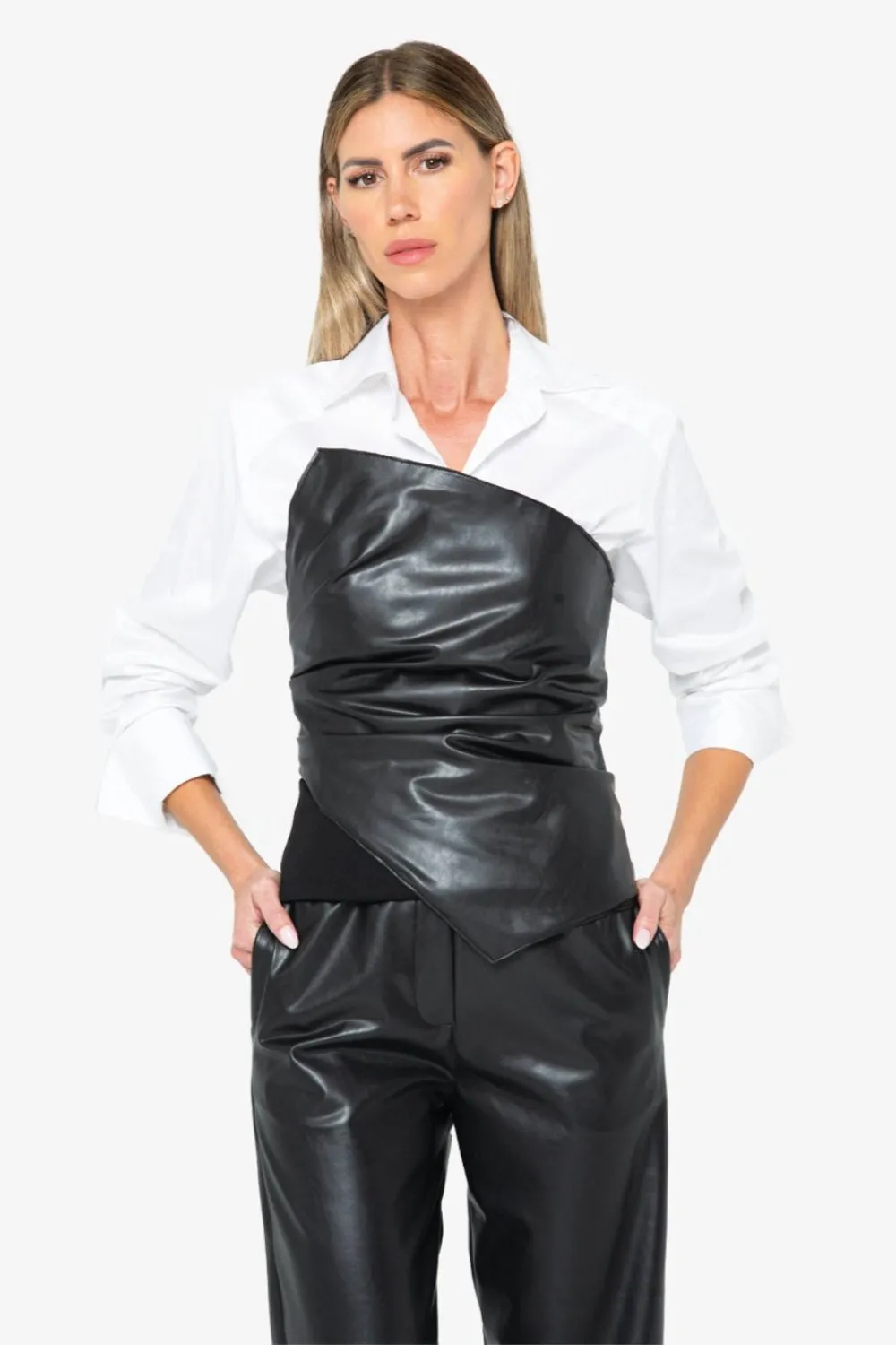 Millicent Top Black-White (Final Sale) sold by Curio