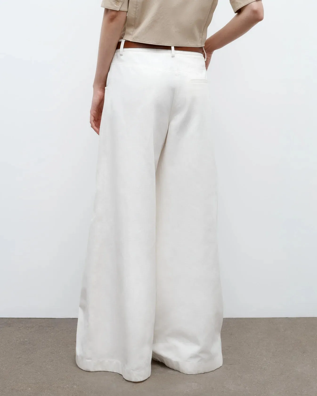 Dee's Trouser in Cotton Linen Twill sold by Curio product image thumbnail 4