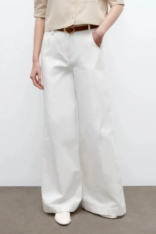 Dee's Trouser in Cotton Linen Twill sold by Curio