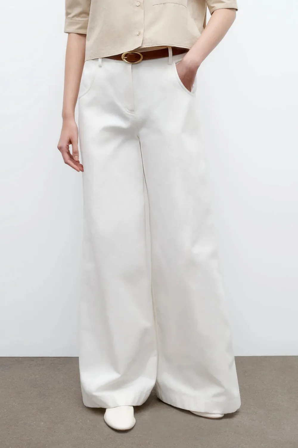 Dee's Trouser in Cotton Linen Twill sold by Curio