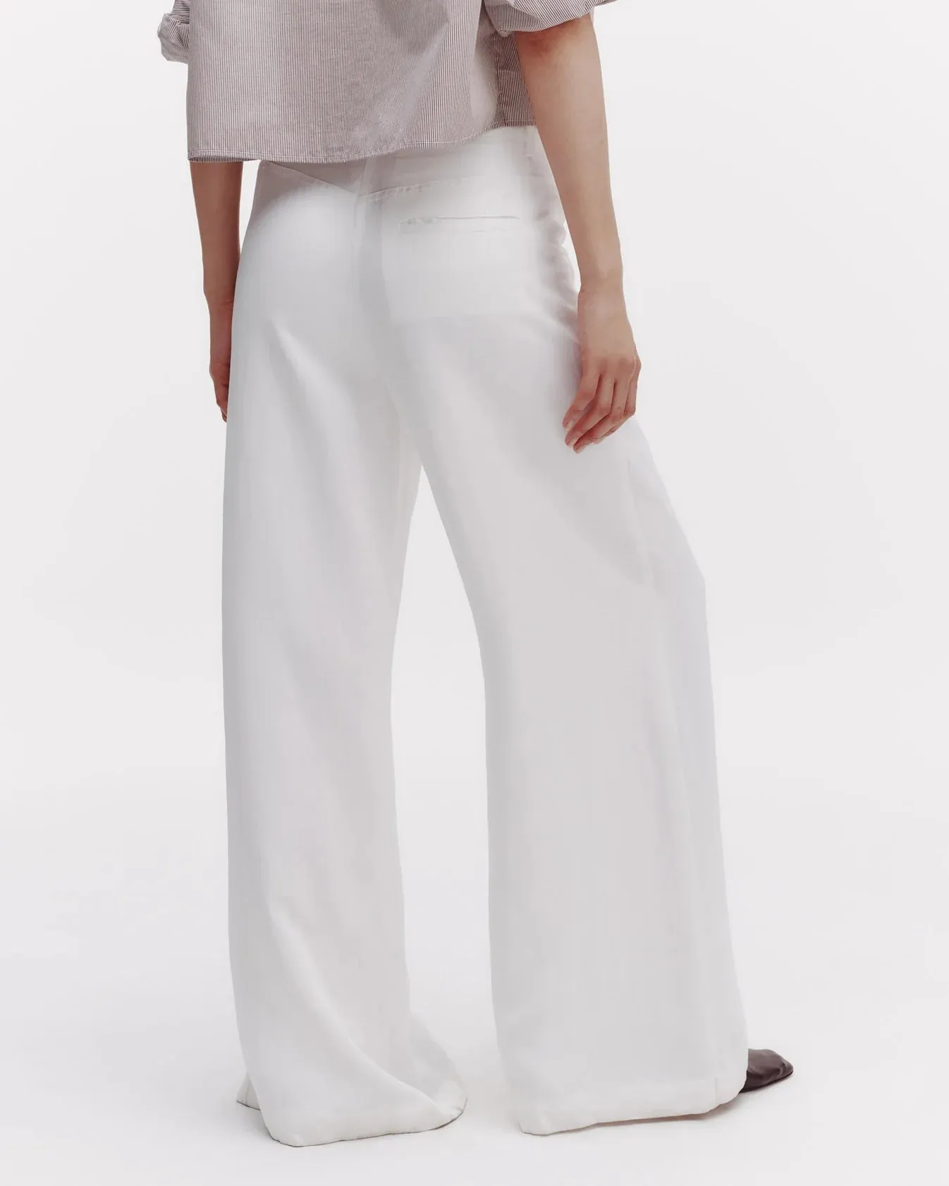 Dee's Trouser in Coated Viscose Linen sold by Curio product image thumbnail 5