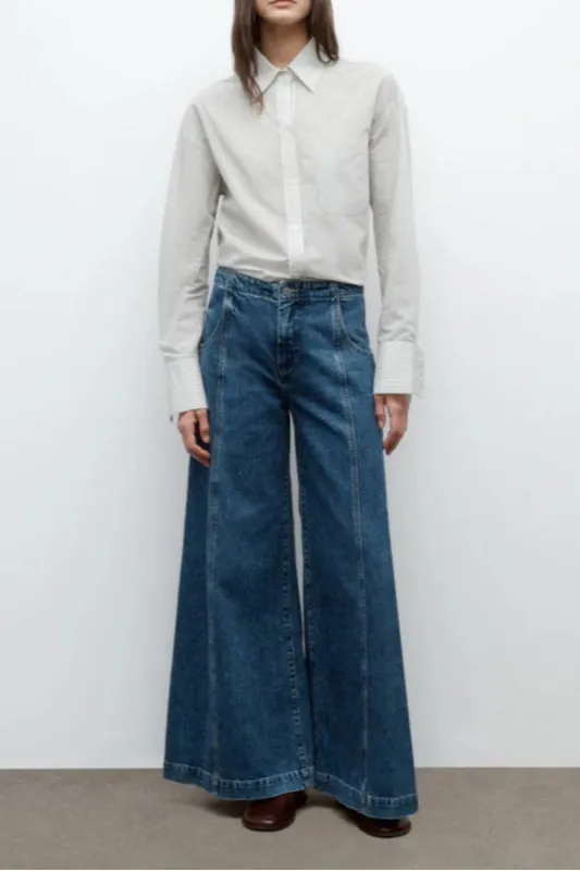 Dancing in the Dark Paris sold by Curio