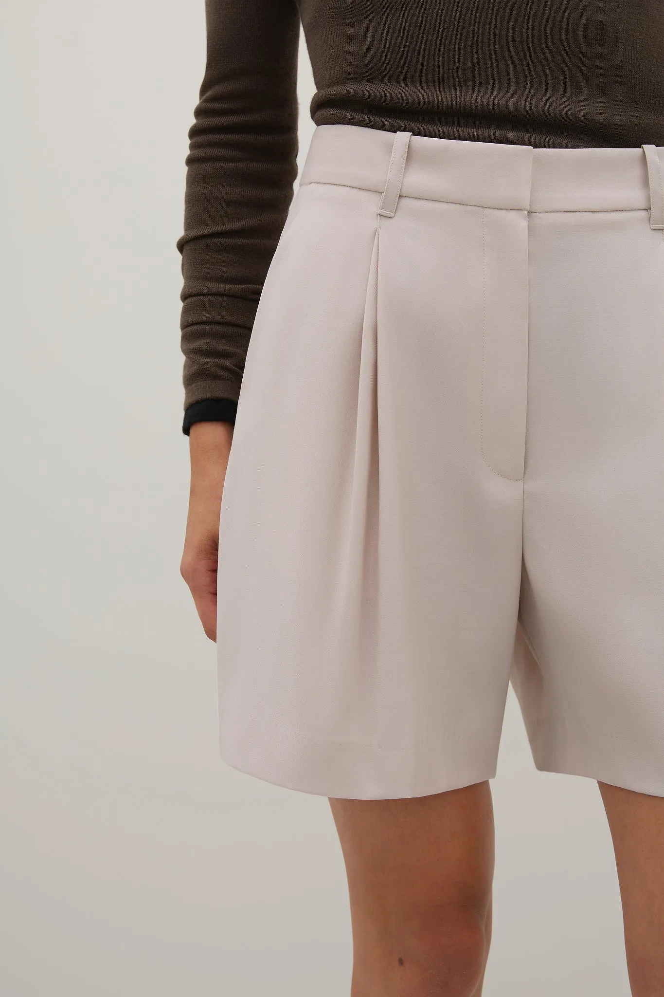 The Astor Short (Final Sale) sold by Curio product image thumbnail 3