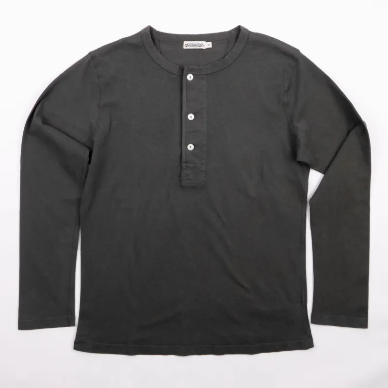 9 Ounce Henley L/S Midnight made by Freenote Cloth