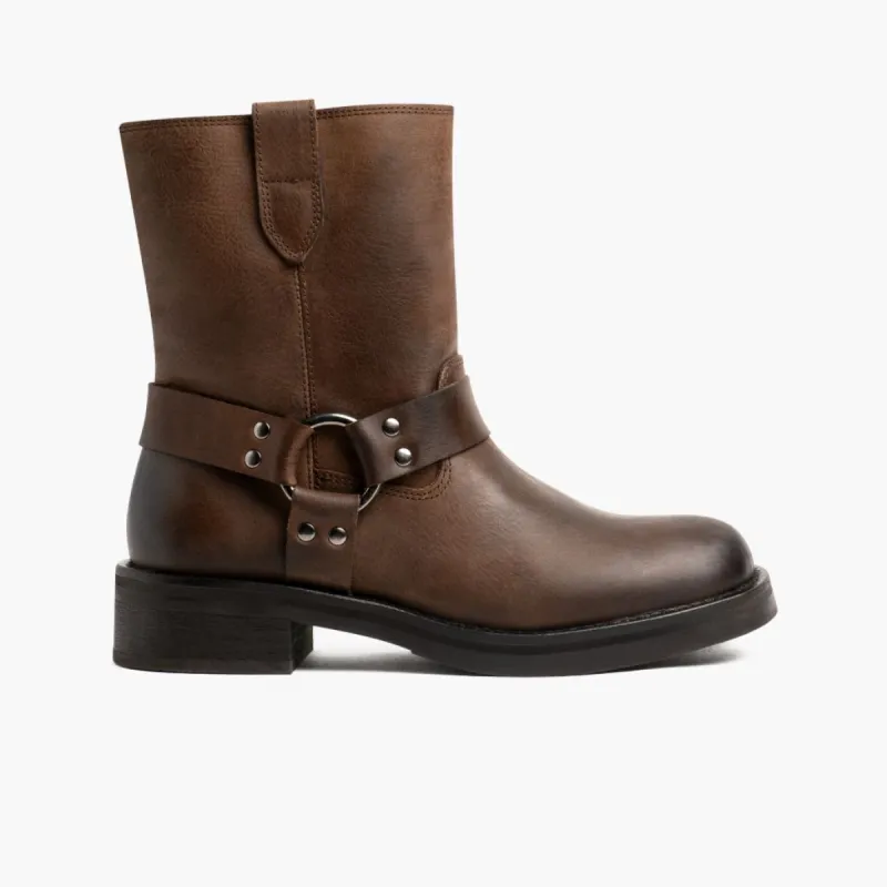 Outlaw | Light Tobacco sold by Thursday Boots
