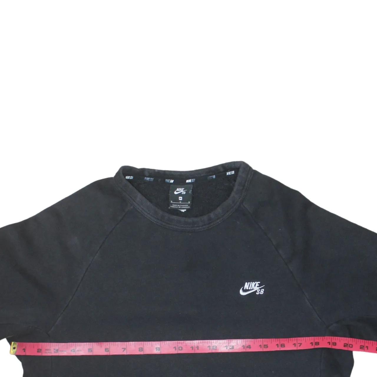 Nike Black SB Sweatshirt Men's Medium Embroidered Chest Logo Raglan Sleeve Pullover Jumper sold by Vintage Club product image thumbnail 5