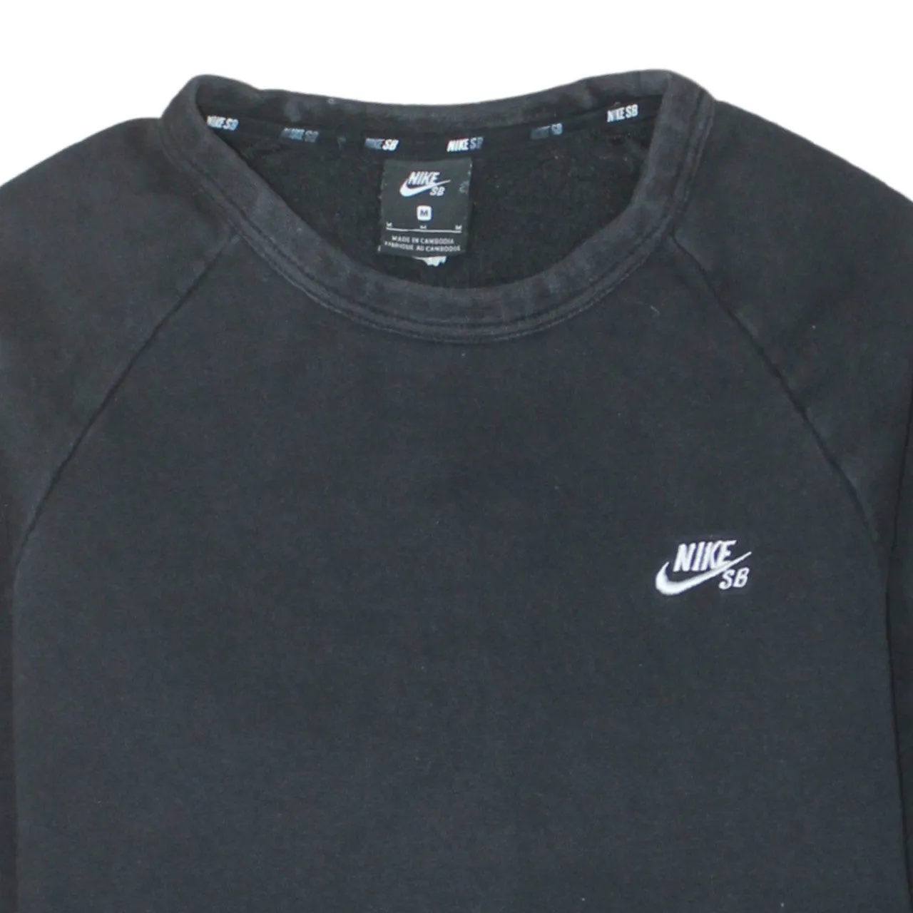 Nike Black SB Sweatshirt Men's Medium Embroidered Chest Logo Raglan Sleeve Pullover Jumper sold by Vintage Club product image thumbnail 3