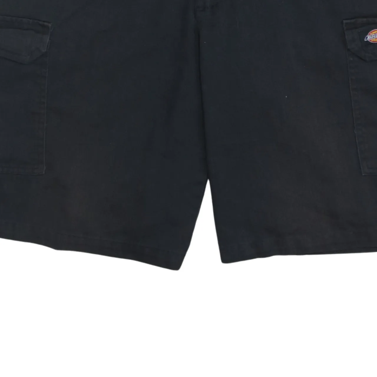 Dickies Black Cargo Shorts Men’s 32 Multi Pocket Logo Patch Workwear Chino sold by Vintage Club product image thumbnail 4