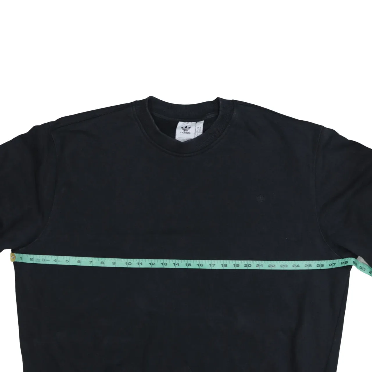 Adidas Black Sweatshirt Men's XXLarge Minimal Embroidered Chest Logo Crewneck Pullover Top sold by Vintage Club product image thumbnail 5