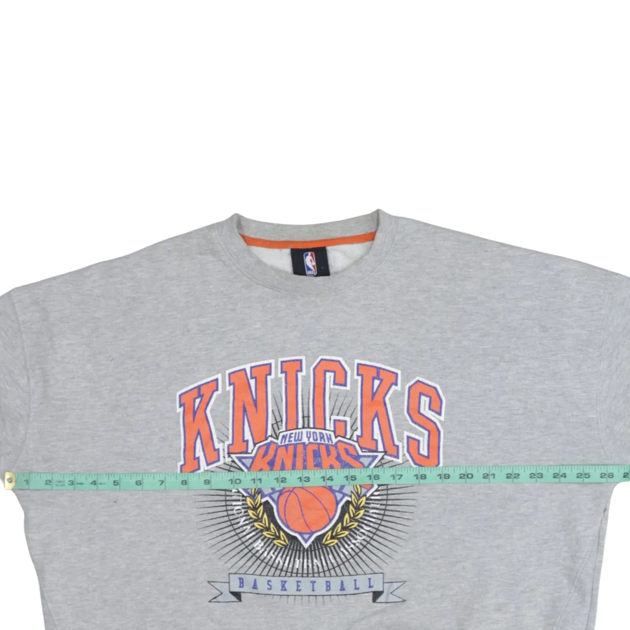 NBA Grey Sweatshirt Men's Medium New York Knicks Printed Logo Crewneck Pullover Fleece Top sold by Vintage Club product image thumbnail 5