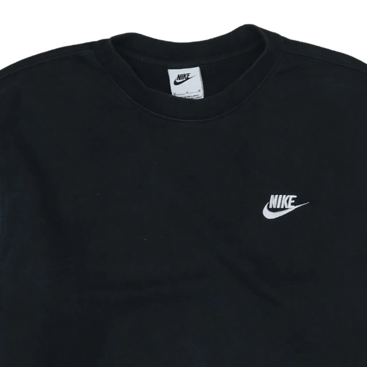 Nike Black Sweatshirt Men's Medium Embroidered Chest Swoosh Crewneck Pullover Fleece Top sold by Vintage Club product image thumbnail 3
