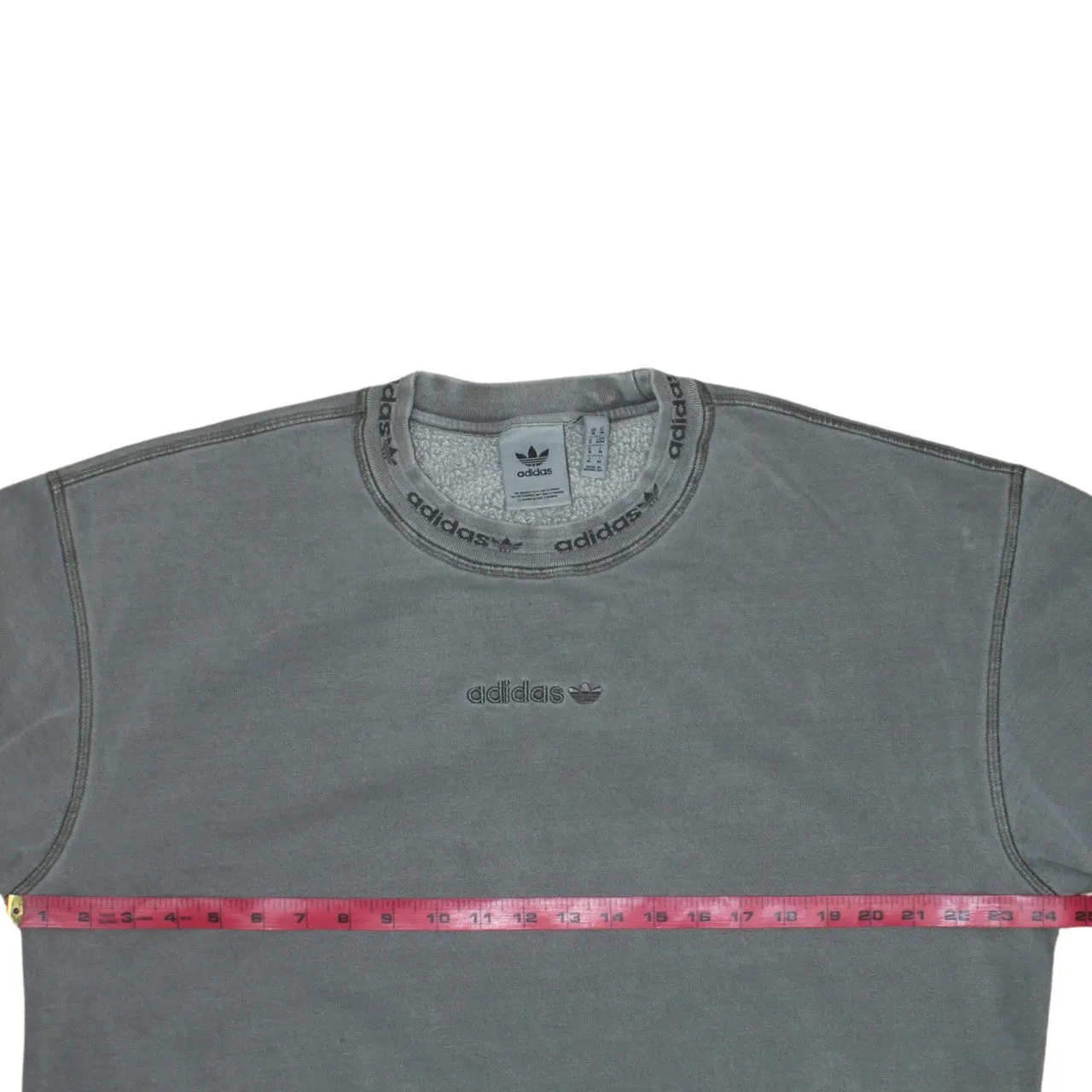 Adidas Grey Sweatshirt Men’s Medium Embroidered Trefoil Logo Crewneck Fleece Pullover Top sold by Vintage Club product image thumbnail 5