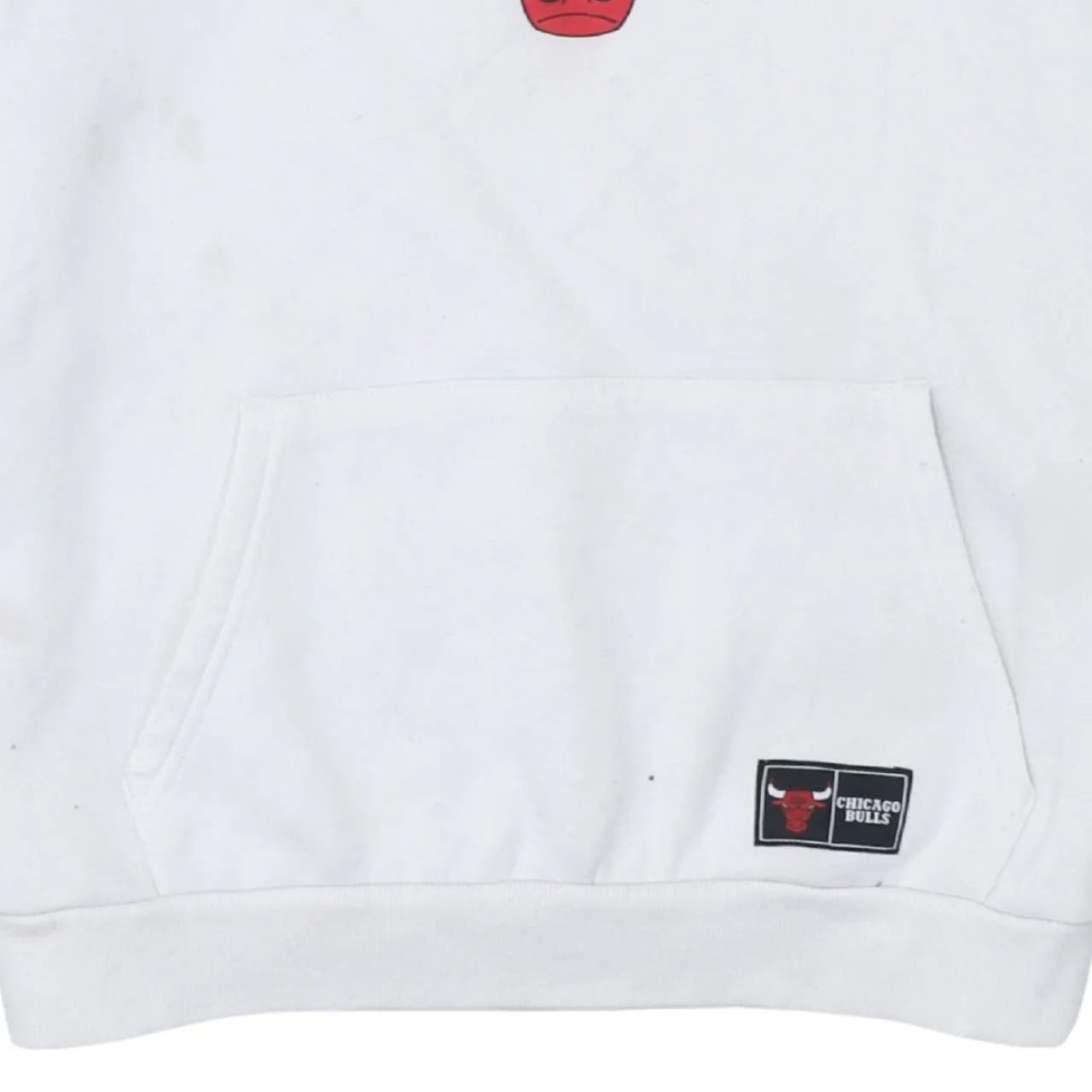 NBA White Hoodie Women’s Medium Chicago Bulls Lavine Printed Logo Pullover Sweatshirt sold by Vintage Club product image thumbnail 4