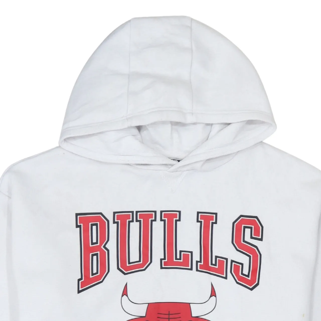 NBA White Hoodie Women’s Medium Chicago Bulls Lavine Printed Logo Pullover Sweatshirt sold by Vintage Club product image thumbnail 3