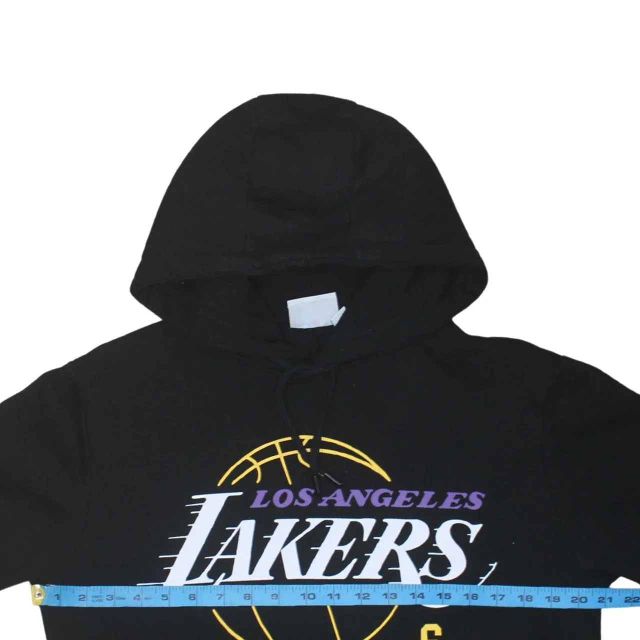 NBA Black Hoodie Women’s Medium Los Angeles Lakers LeBron James 6 Printed Pullover Sweatshirt sold by Vintage Club product image thumbnail 5