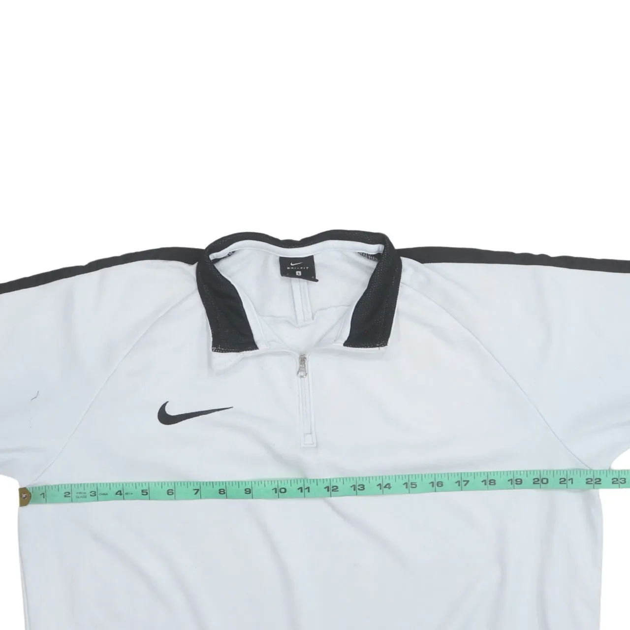 Nike White Quarter Zip Sweatshirt Women’s Large Embroidered Swoosh Contrast Shoulder Panels Pullover Top sold by Vintage Club product image thumbnail 5