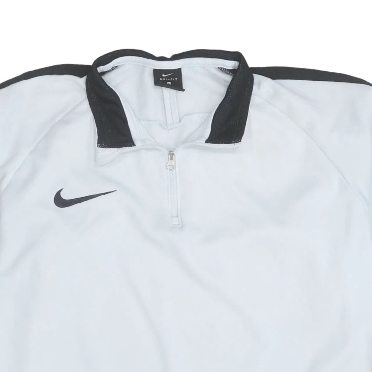 Nike White Quarter Zip Sweatshirt Women’s Large Embroidered Swoosh Contrast Shoulder Panels Pullover Top sold by Vintage Club product image thumbnail 3