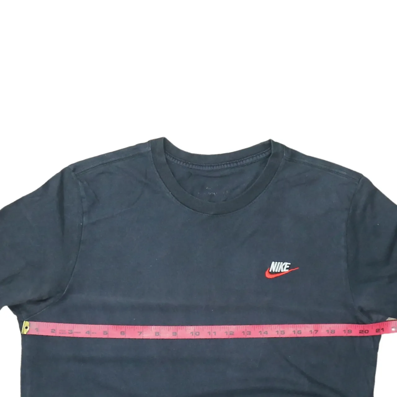 Nike Black T Shirt Men's Small Chest Printed Swoosh Logo Short Sleeve Casual Top sold by Vintage Club product image thumbnail 5