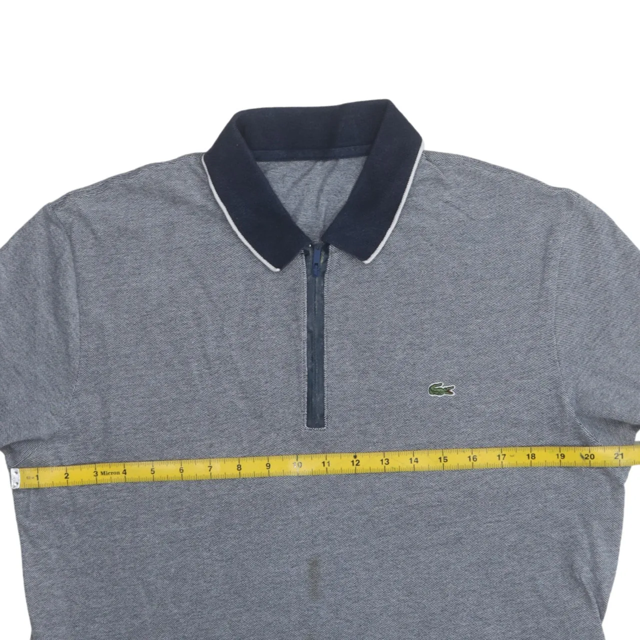 Lacoste Grey Polo Shirt Women’s Medium Zip Neck Contrast Collar Embroidered Logo Top sold by Vintage Club product image thumbnail 5