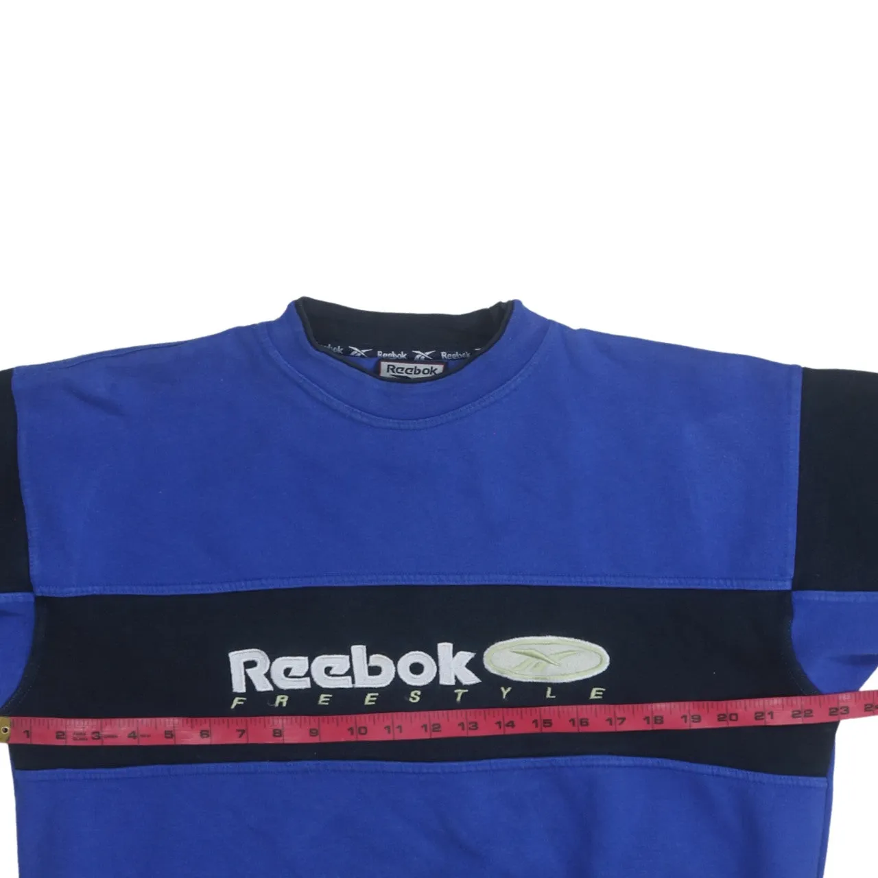 Reebok Blue Crewneck Sweatshirt Men's Large Embroidered Freestyle Logo Colour Block Pullover sold by Vintage Club product image thumbnail 5