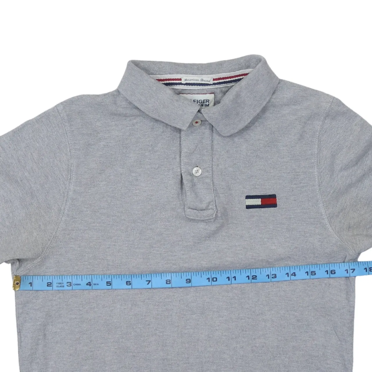 Tommy Hilfiger Light Grey Polo Shirt Women’s Small Embroidered Flag Logo Short Sleeve Top sold by Vintage Club product image thumbnail 5