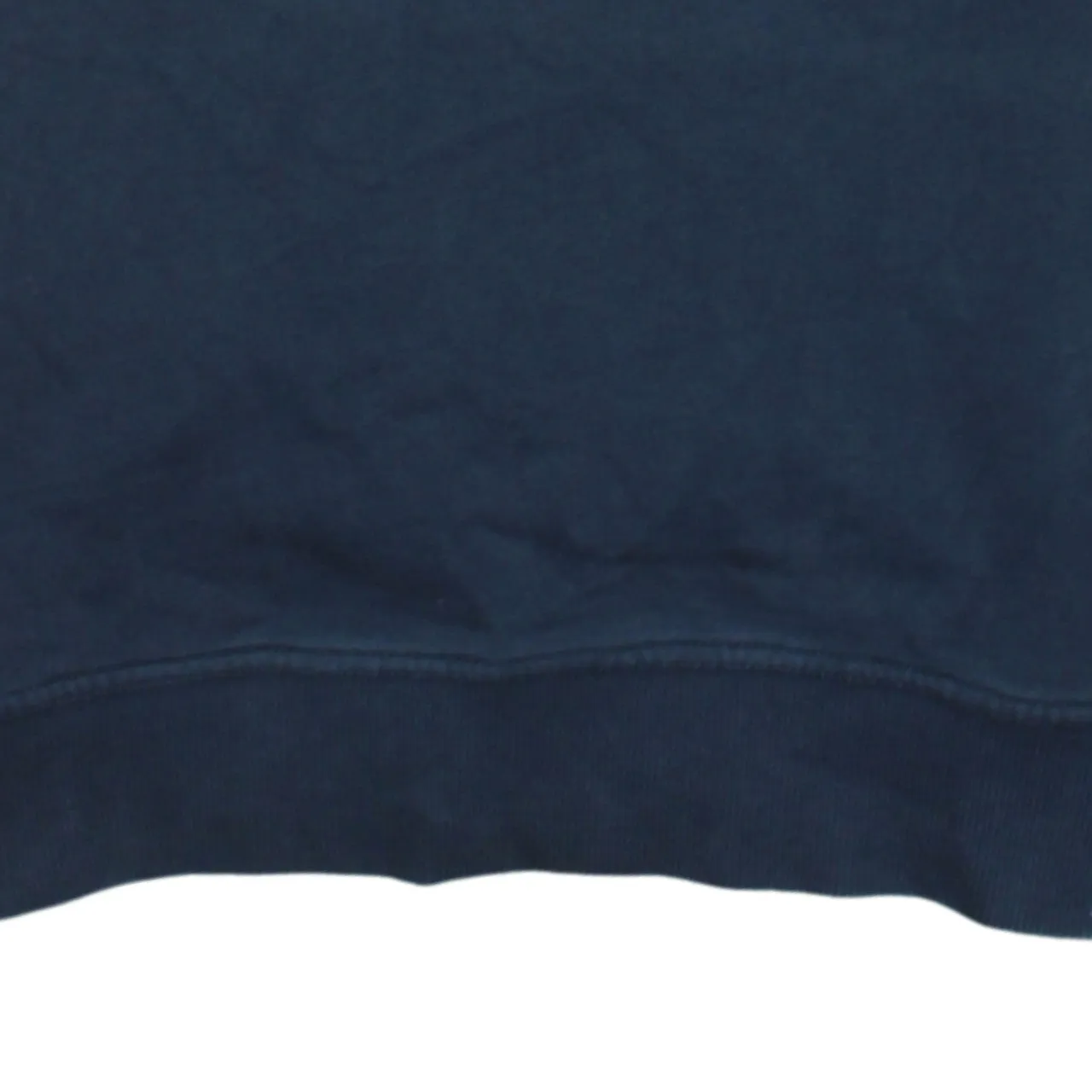 Timberland Navy Blue Sweatshirt Women's Medium Embroidered Chest Logo Crewneck Pullover Top sold by Vintage Club product image thumbnail 4