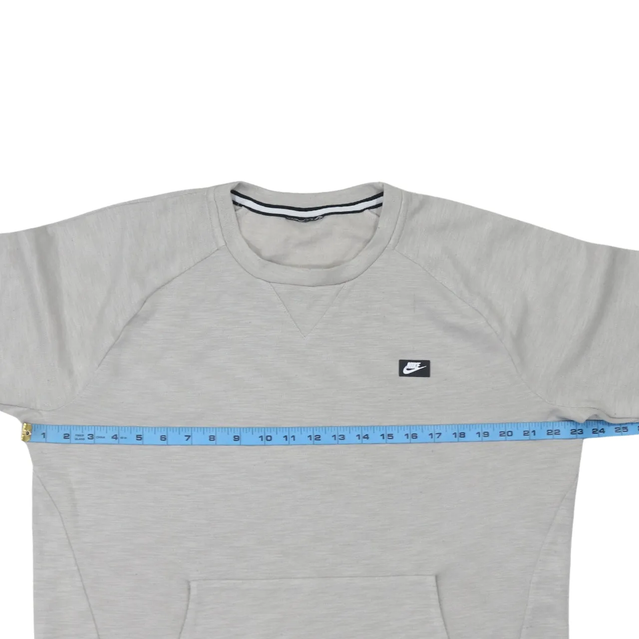 Nike Light Grey Sweatshirt Men's Large Embroidered Chest Logo Front Pouch Crewneck Pullover sold by Vintage Club product image thumbnail 5