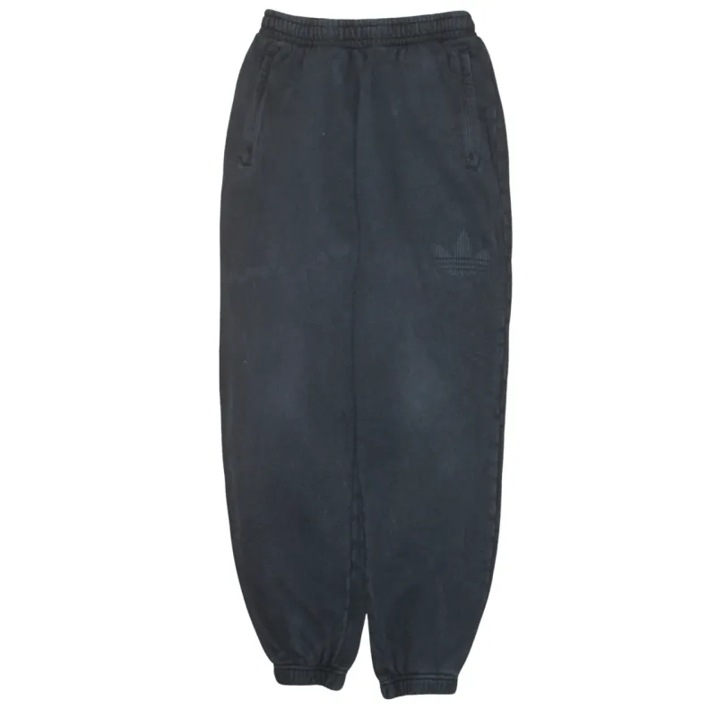 Adidas Black Joggers Women’s Medium Elastic Waist Cuffed Hem Embroidered Trefoil Sweatpants sold by Vintage Club
