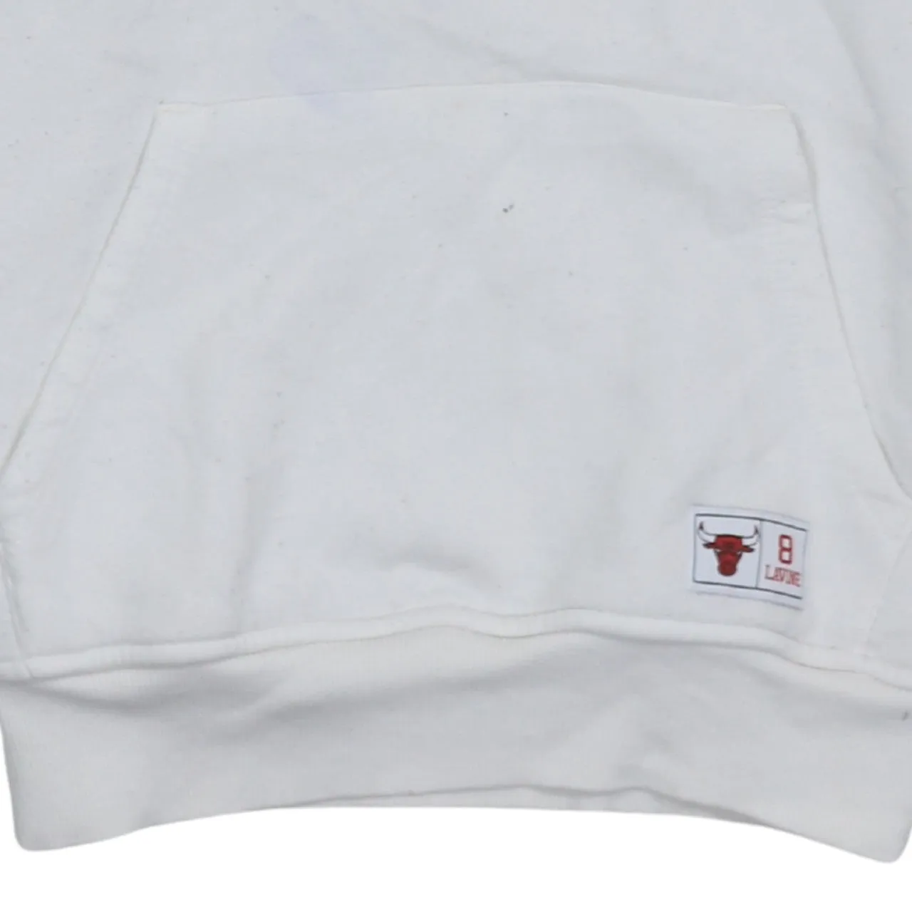 NBA White Hoodie Women’s Medium Chicago Bulls Lavine 8 Printed Logo Pullover Sweatshirt sold by Vintage Club product image thumbnail 4