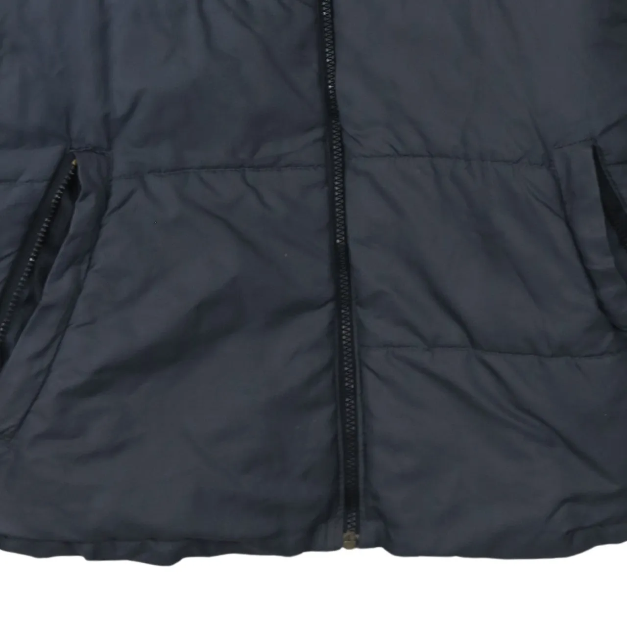 Fila Dark Grey Puffer Jacket Men’s Medium Embroidered Logo Zip Pockets Colour Block Outerwear sold by Vintage Club product image thumbnail 4