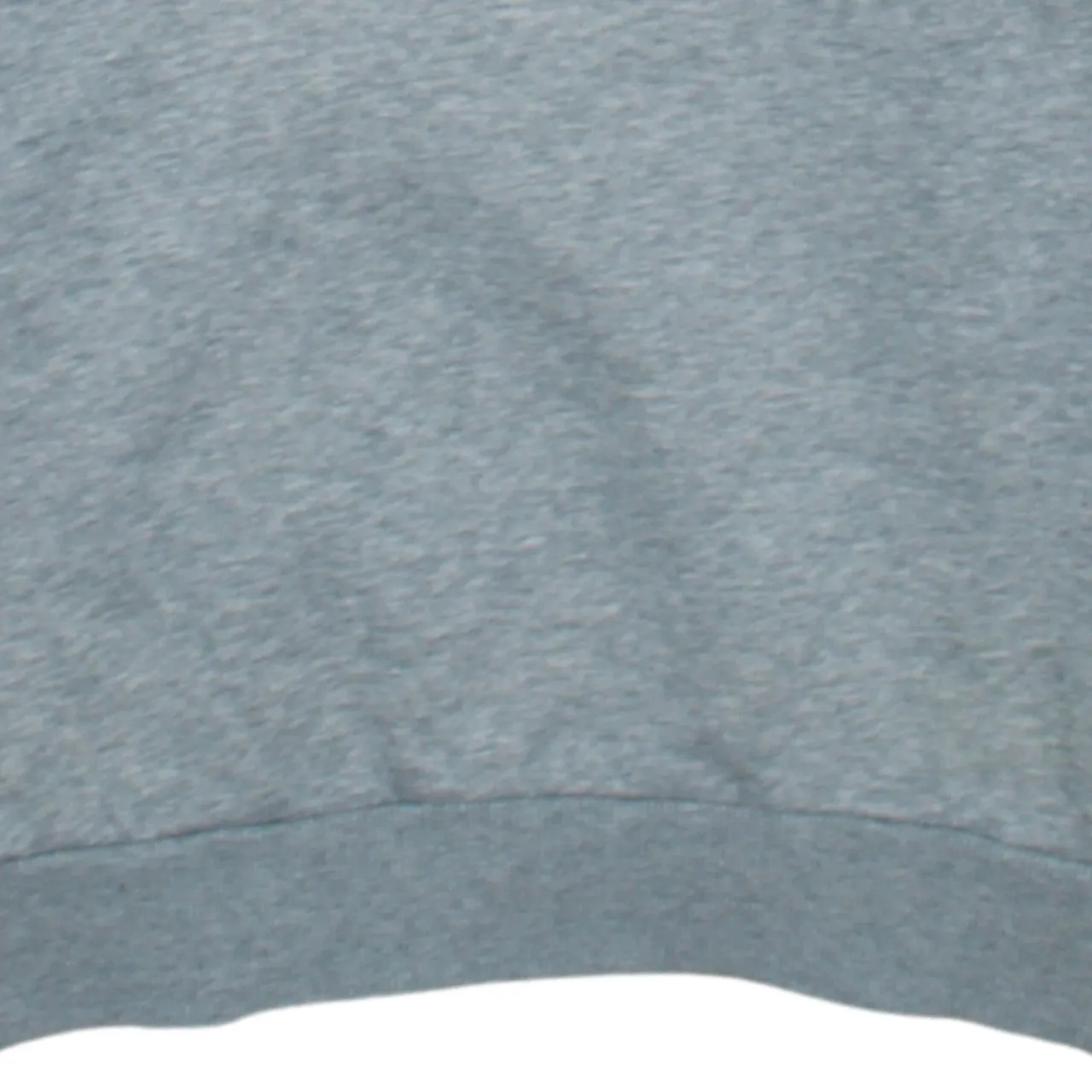 Umbro Grey Sweatshirt Women’s Medium Embroidered Chest Logo Ribbed Crewneck Pullover Top sold by Vintage Club product image thumbnail 4