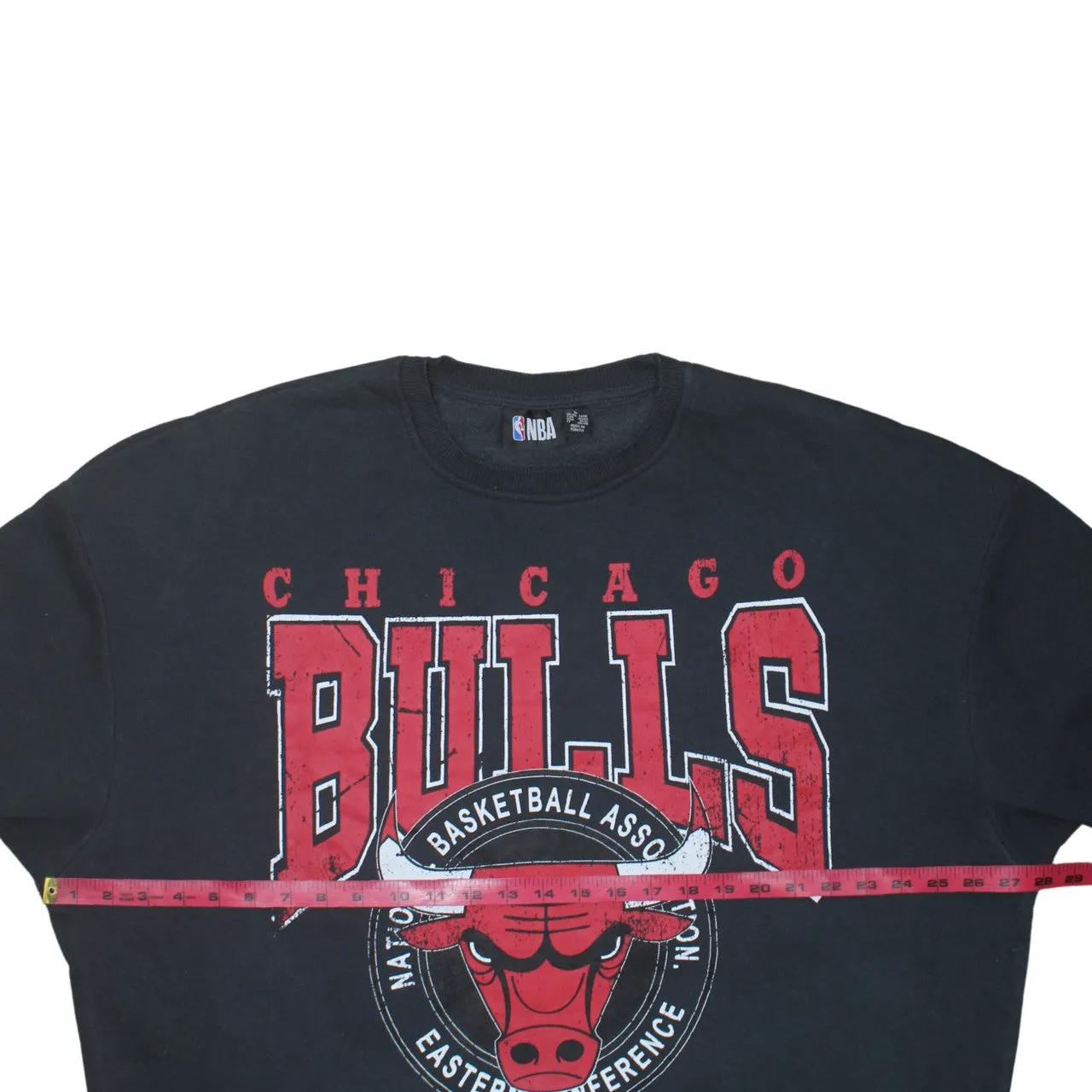 NBA Black Chicago Bulls Sweatshirt Women’s Large Printed Front Logo Fleece Pullover Top sold by Vintage Club product image thumbnail 5