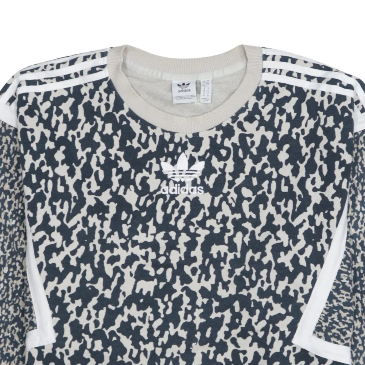 Adidas Navy Cream Sweatshirt Women’s XLarge All Over Camo Print Trefoil Logo Pullover Top sold by Vintage Club product image thumbnail 3