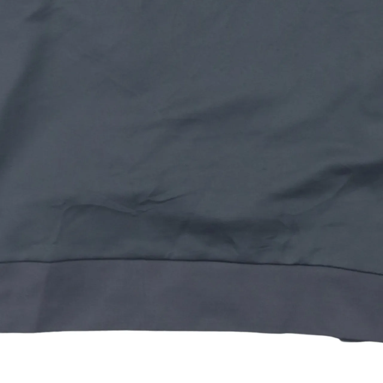 Nike Dark Grey Sweatshirt Women’s XLarge Printed Swoosh Dri-Fit Raglan Training Top Pullover sold by Vintage Club product image thumbnail 4