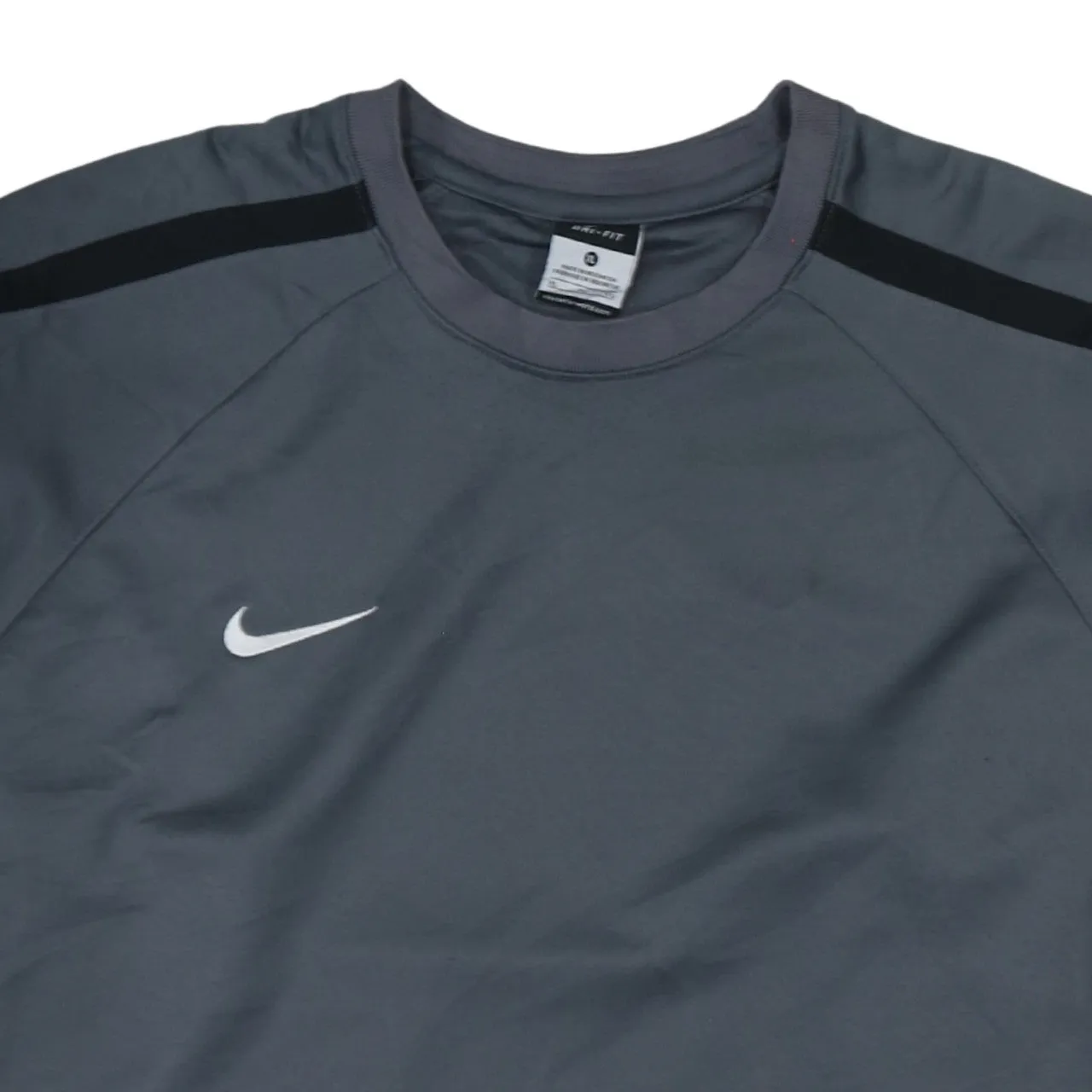 Nike Dark Grey Sweatshirt Women’s XLarge Printed Swoosh Dri-Fit Raglan Training Top Pullover sold by Vintage Club product image thumbnail 3