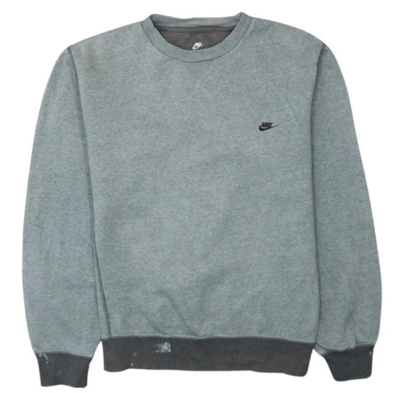 Nike Grey Crewneck Sweatshirt Men’s XLarge Small Swoosh Embroidered Logo Pullover Fleece Top made by Nike