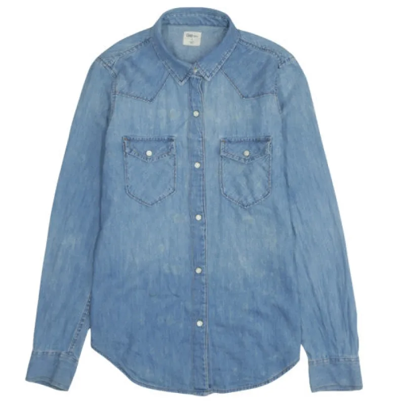Gap Light Blue Denim Shirt Women’s Small Western Pockets Snap Button Long Sleeve Top made by GAP