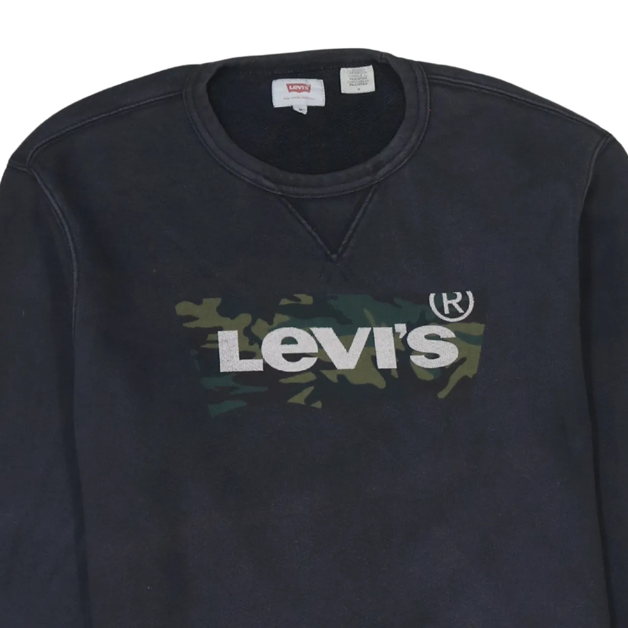 Levi's Black Sweatshirt Men's Medium Camo Printed Logo Crewneck Pullover Fleece Top sold by Vintage Club product image thumbnail 3