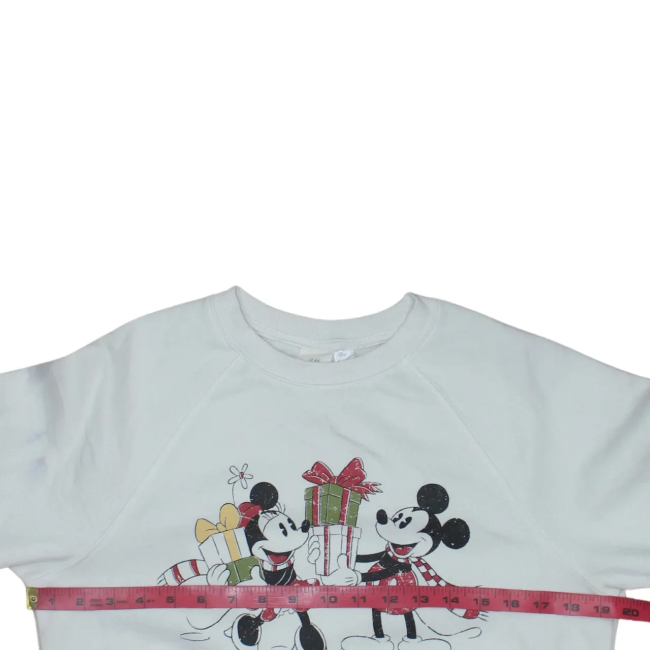 Disney Cream Sweatshirt Men's XSmall Printed Mickey Minnie Christmas Graphic Pullover sold by Vintage Club product image thumbnail 5